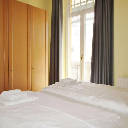 Sonnenresidenz Haus 1 10 * Kuehlungsborn